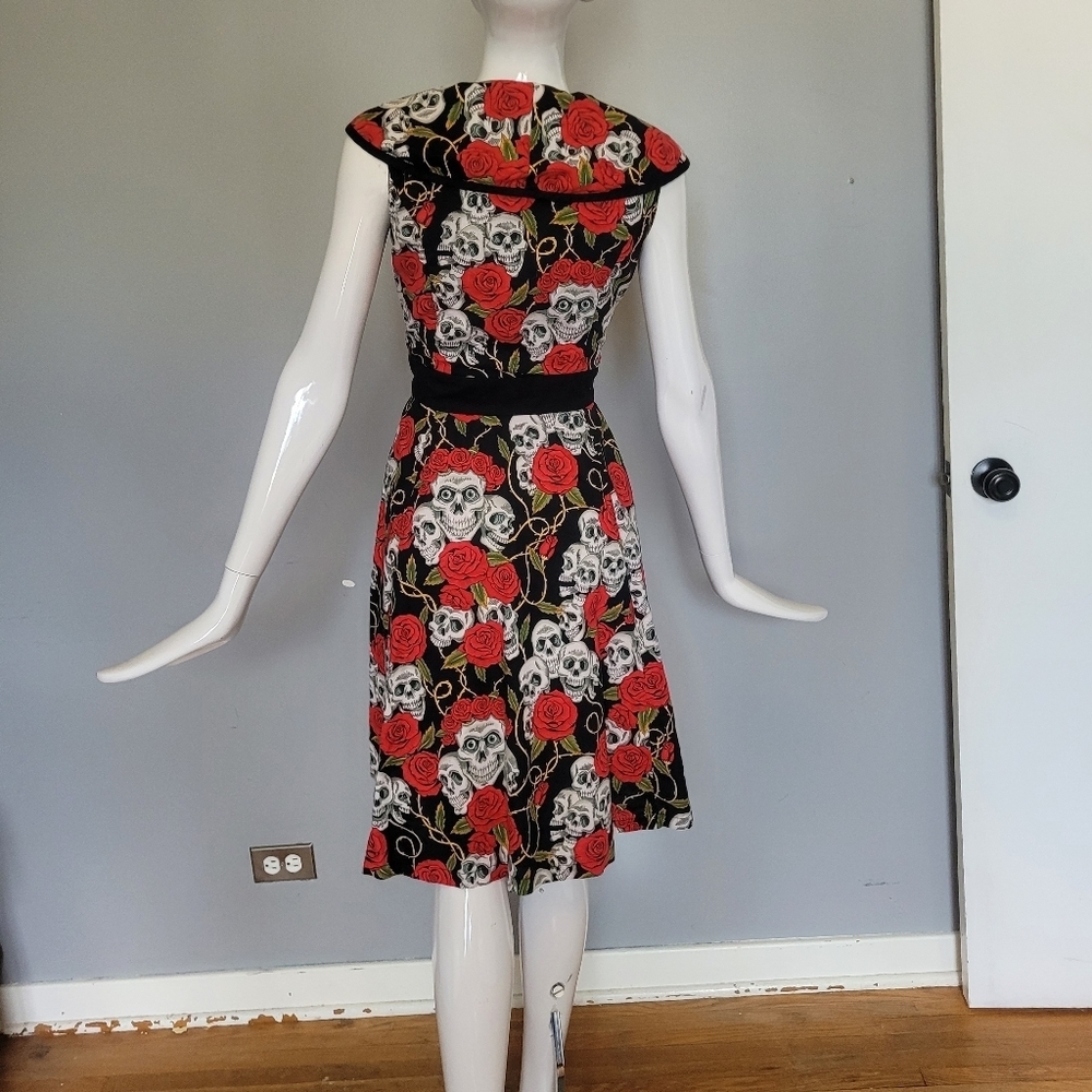 Banned Apparel Skull And Roses Dress, VGUC, Approximate Size S - Picture 3 of 7